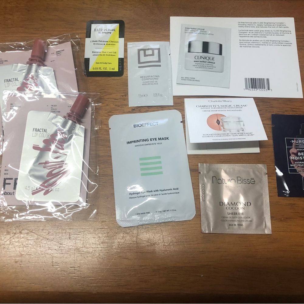 Bundle of various samples…Clinique Skincare Sample Set with Hydrating Cream